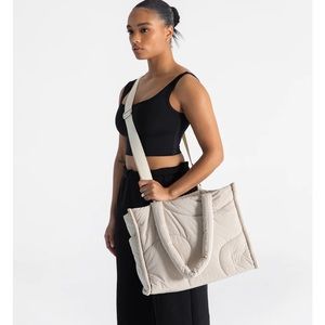 Thirty Years drift tote